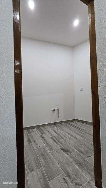 Arrenda-se loja em Vila das Aves - Grande imagem: 5/12