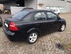 Chevrolet Aveo LT 1.4 16V 2006 - Para Peças - 9