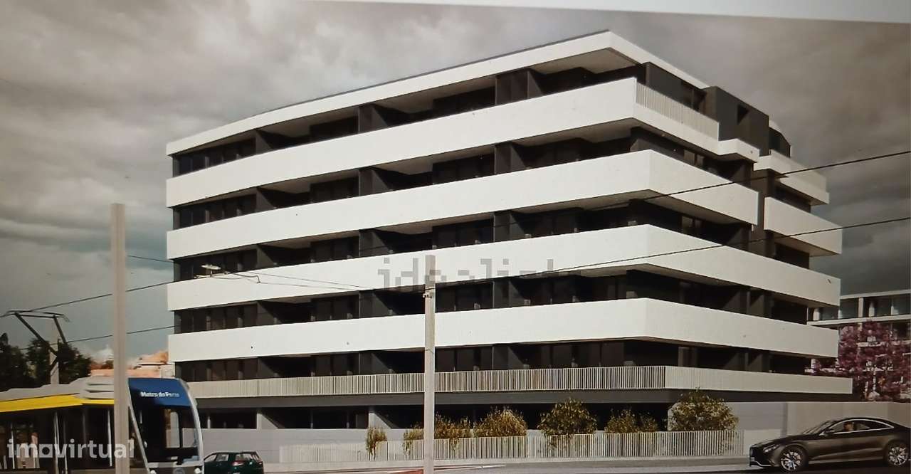 Apartamento T1 Novo com varanda, garagem e terraço-7