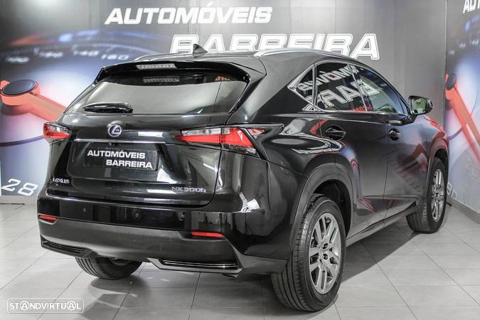 Lexus NX 300h Executive Plus - 6