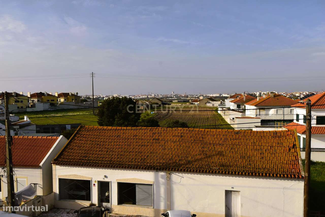 Moradia Isolada T4 Sarilhos Grande, Montijo-49