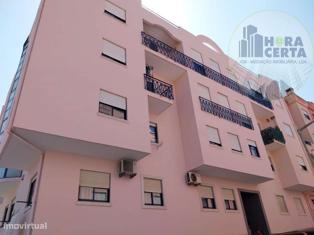 Apartamento T2 em Corroios!-18