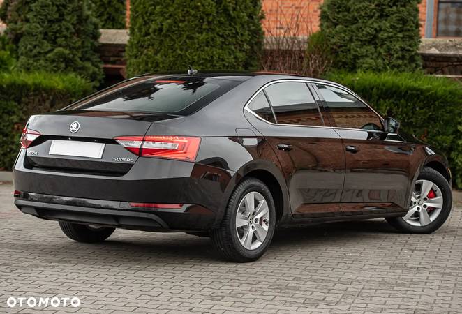 Skoda Superb 2.0 TDI DSG Active - 13