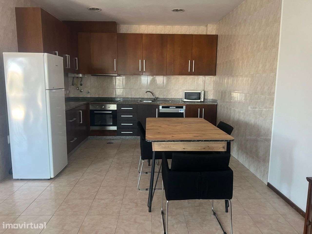 Arrendamento andar moradia t2 2ª linha de mar - Grande imagem: 4/17