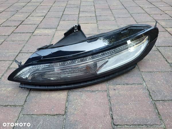 LAMPA PRAWY LEWY PRZOD JEEP CHEROKEE KL - 4