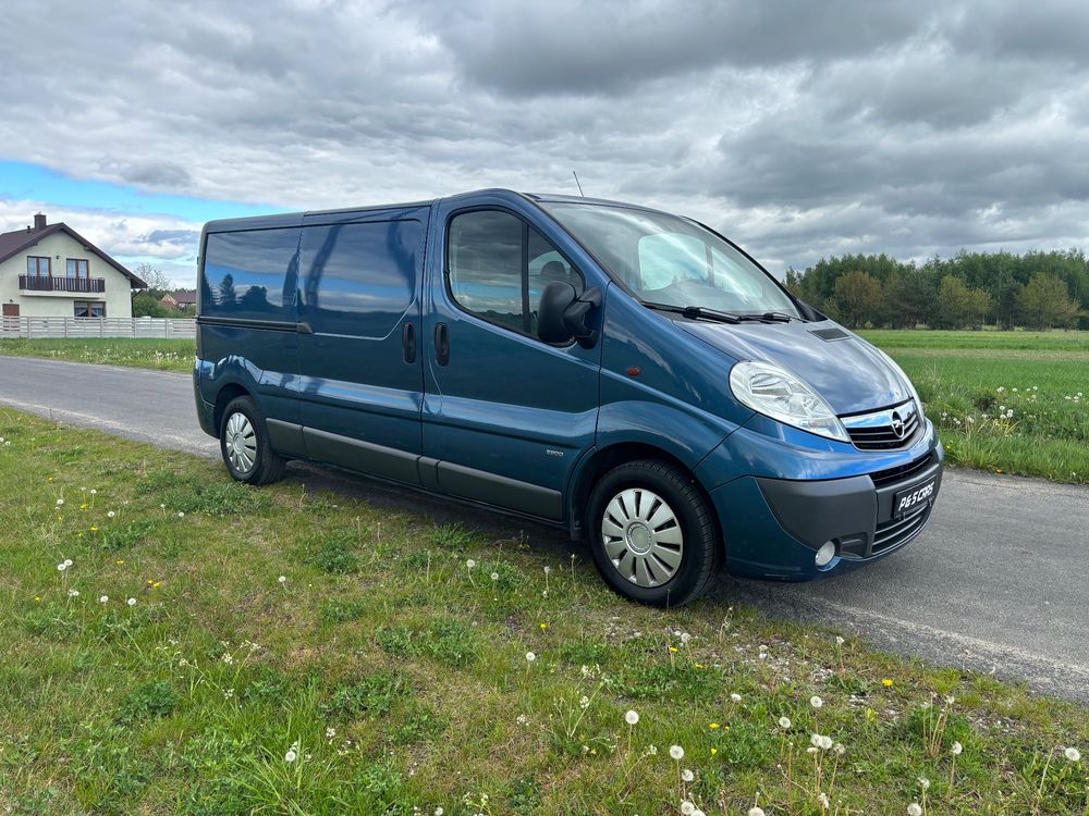Opel Vivaro 2012