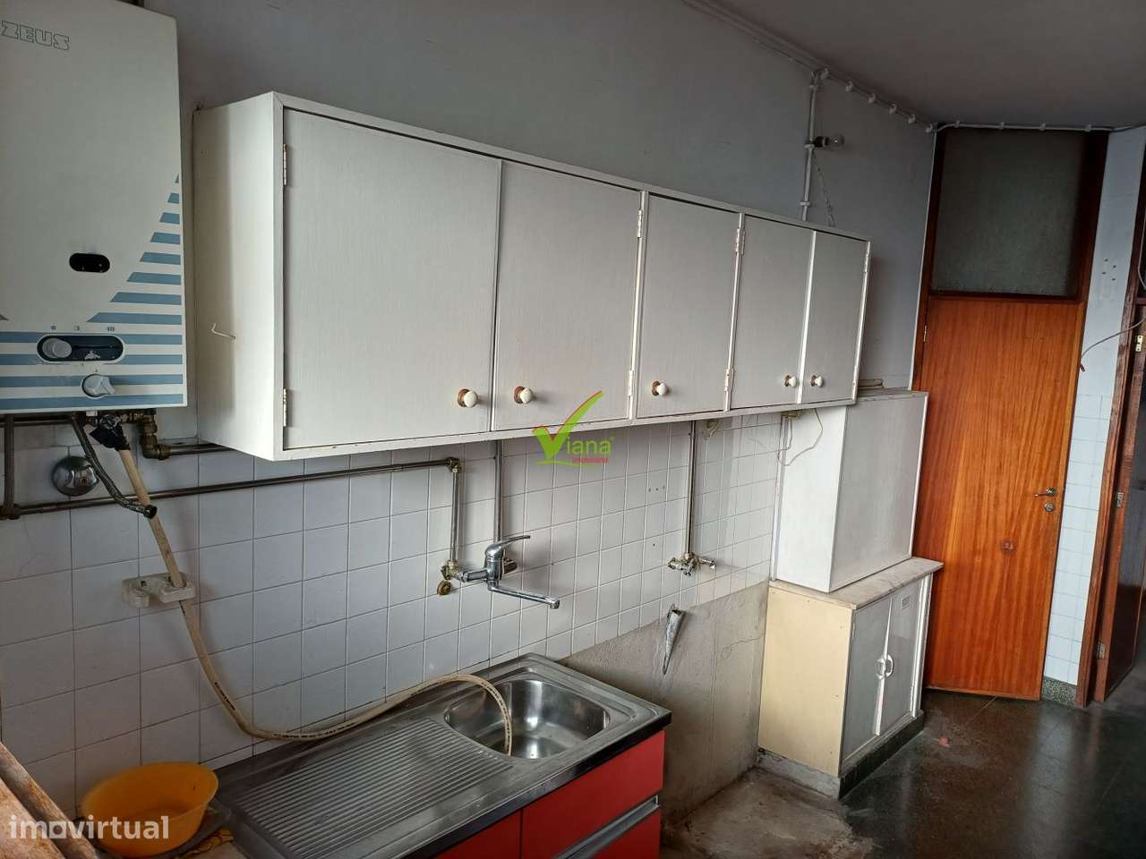 T. 3 a 50 metros da Praça do Almada-7