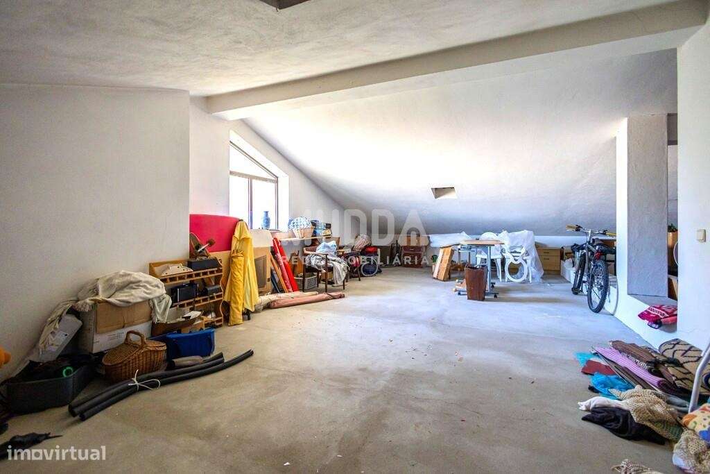 Moradia T4+ com Jardim e Pomar em Escapães, Santa Maria da Feira-24