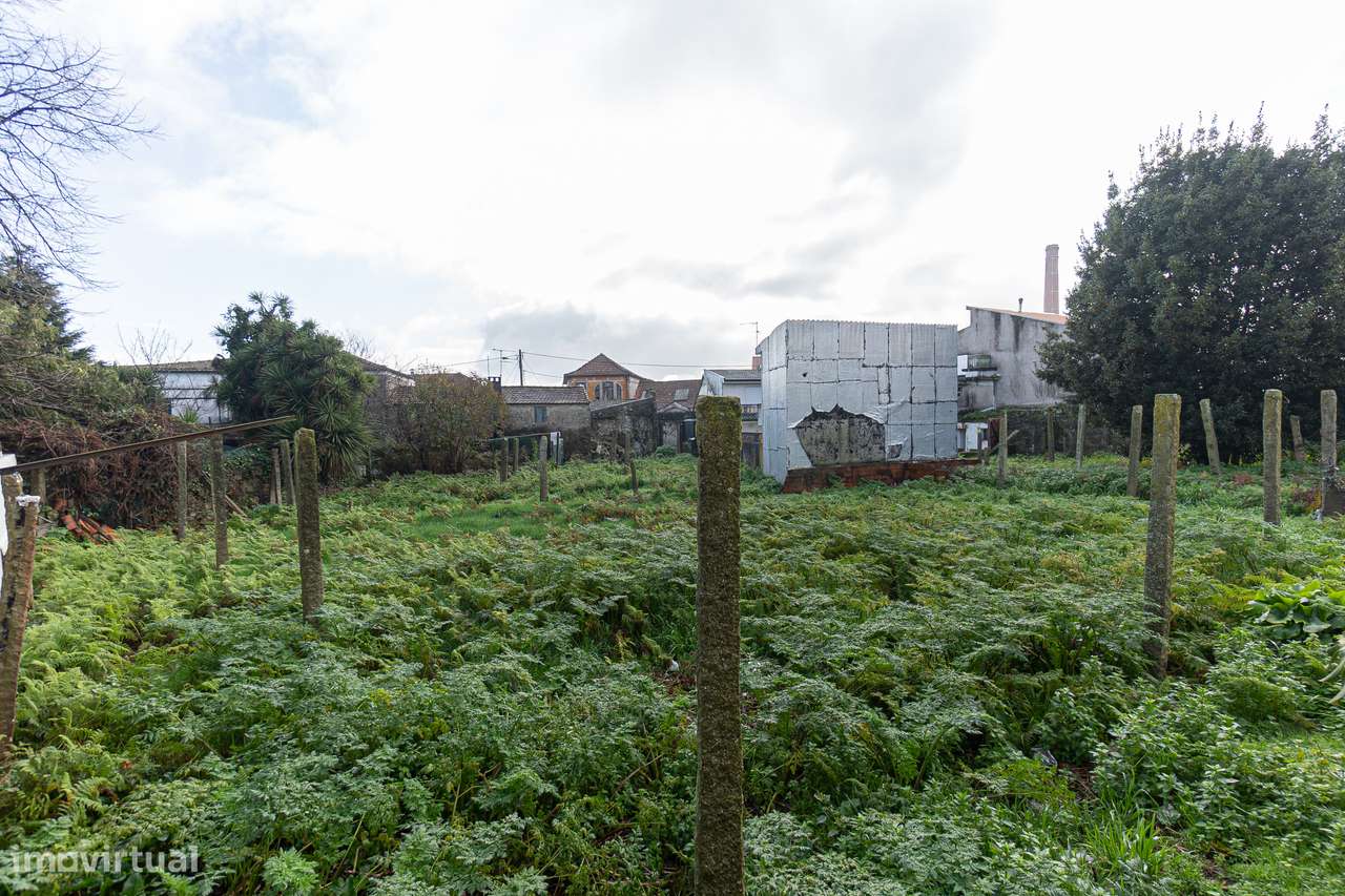 INVESTIMENTO 2 Moradias Terreno de 890 m² Alto da Maia em Águas Santas-9