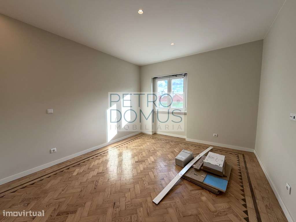 T2 TOTALMENTE REMODELADO EM CONDOMÍNIO COM PISCINA - PENHA DE FRANÇA-26