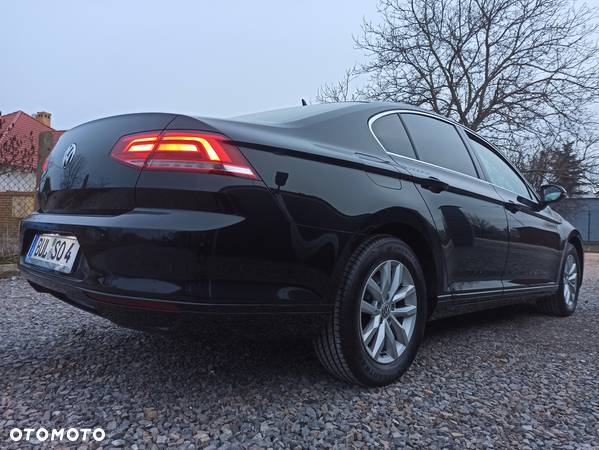 Volkswagen Passat 2.0 TDI BMT Comfortline DSG - 10