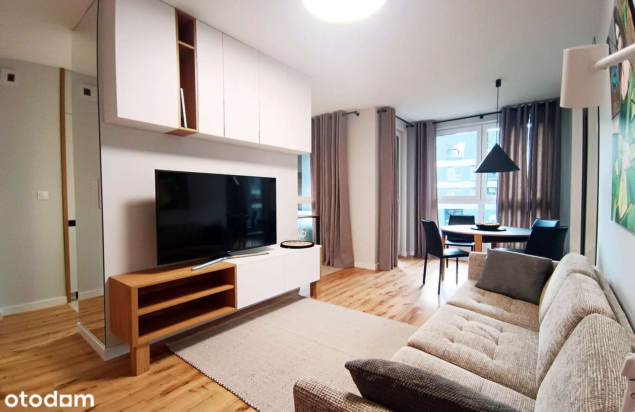 Przepięknie urządzone, bardzo funkcjonalne mieszkanie 3 pokojowe.-0