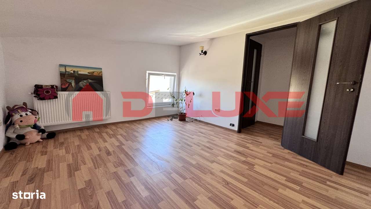 Apartament cu scara interioara-10