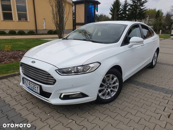 Ford Mondeo 1.5 TDCi ECOnetic Start-Stopp Business Edition - 4