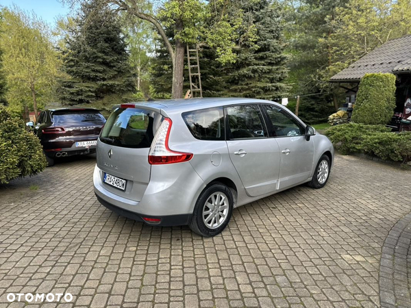 Renault Scenic dCi 130 FAP Luxe - 9