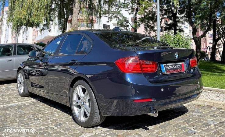 BMW 318 d Navigation Auto - 24