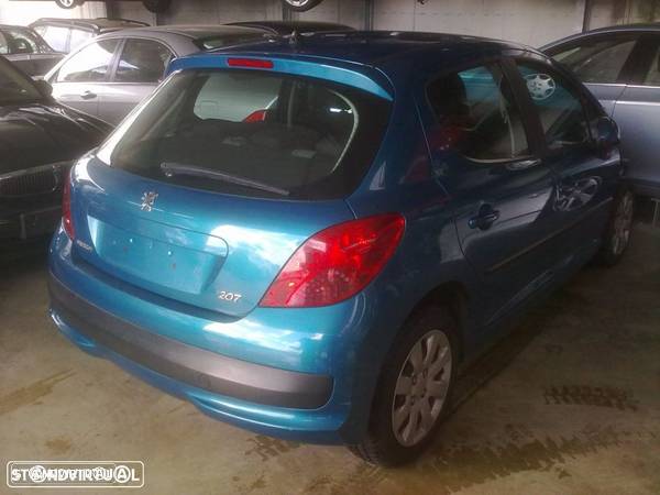 Traseira / Frente /Interior Peugeot 207 - 1