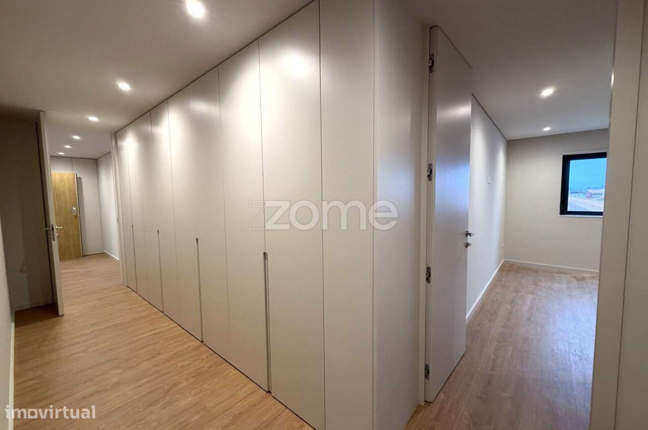 Apartamento T2 Novo em Urgezes - Grande imagem: 4/28