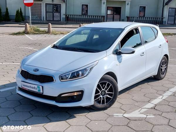 Kia Ceed 1.4 L Business Line - 29