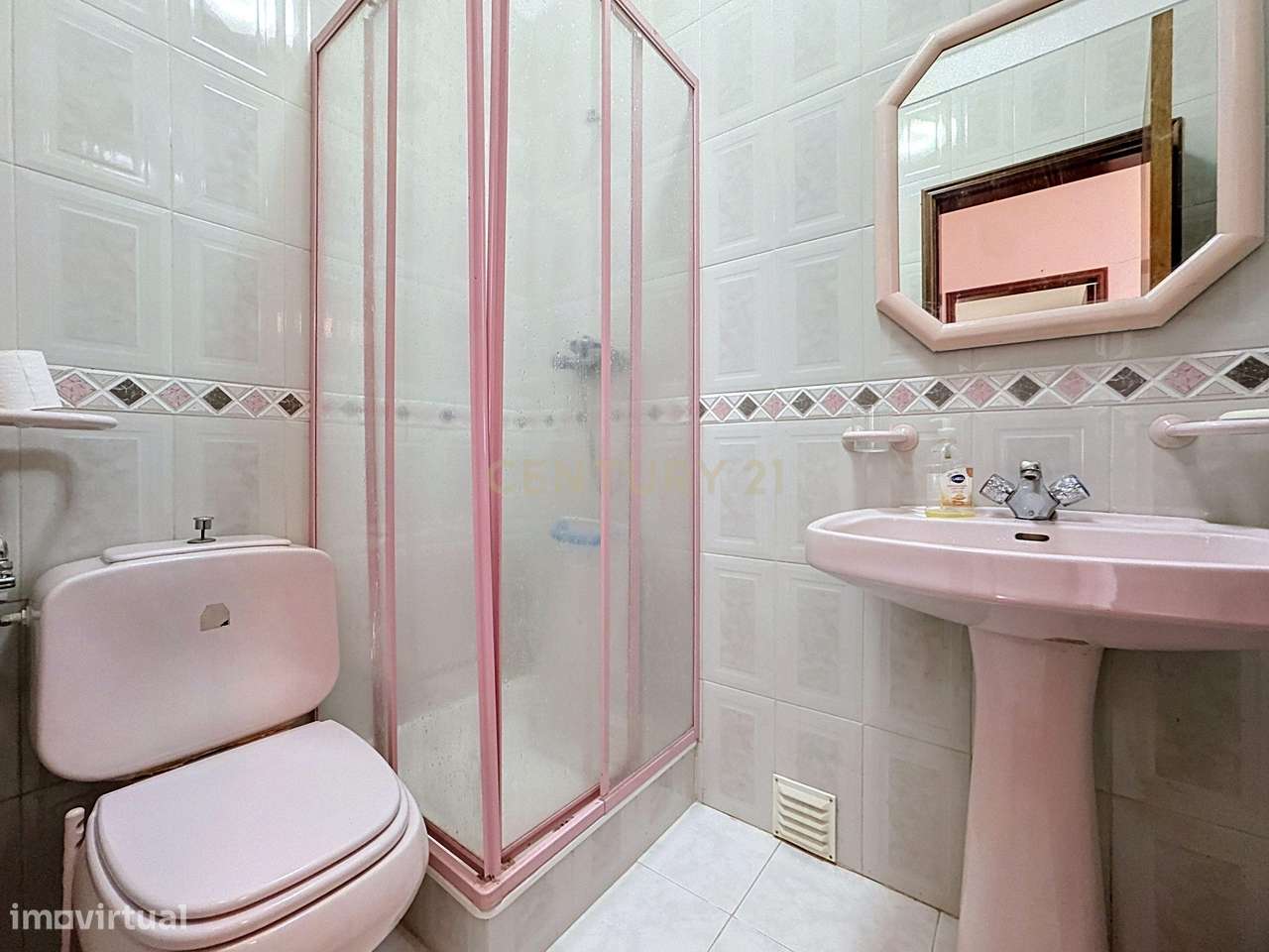 Moradia Térrea com Vista Panorâmica e 4.500 m² de Terreno | Vila Cova,-18