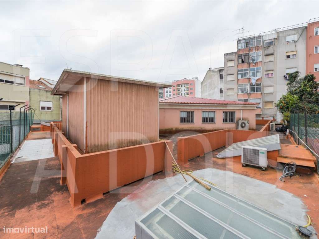 Armazém Amplo; com 2 Pisos! Boa Localização, próximo do Centro da A...-53