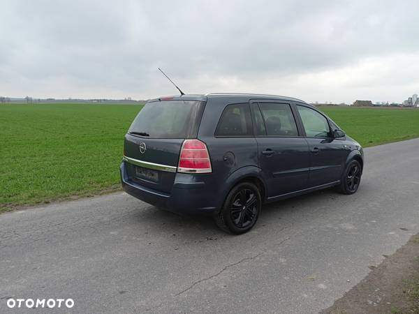 Opel Zafira - 5