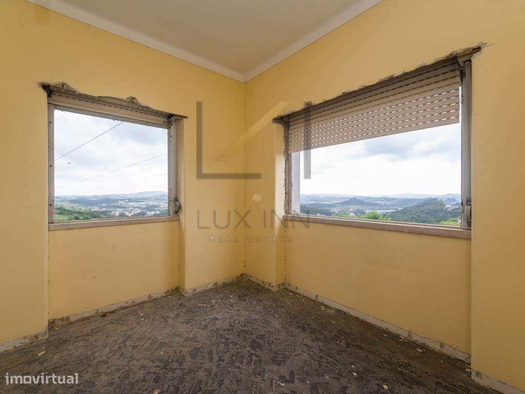 Quinta de 1 ha com moradia de 260 m2-21