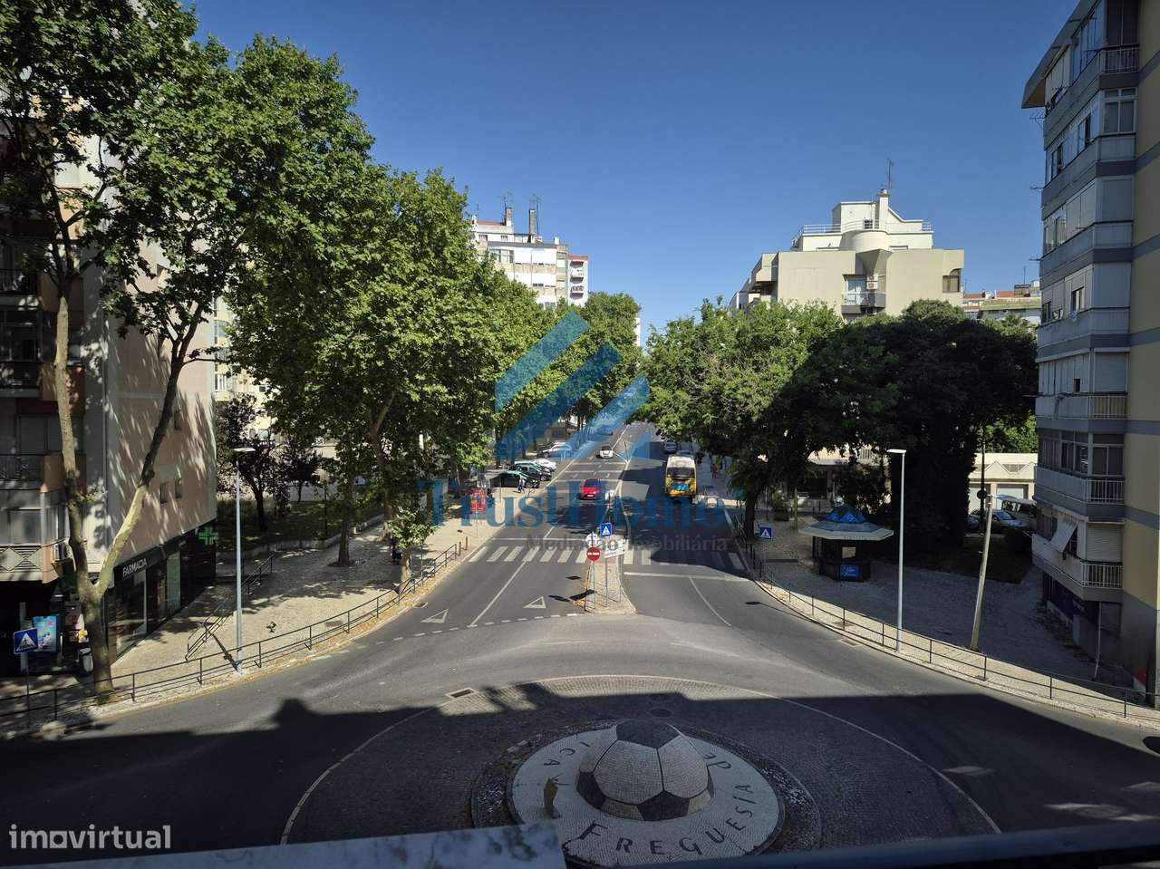 T3 Totalmente Remodelado c/ varanda em Benfica-28