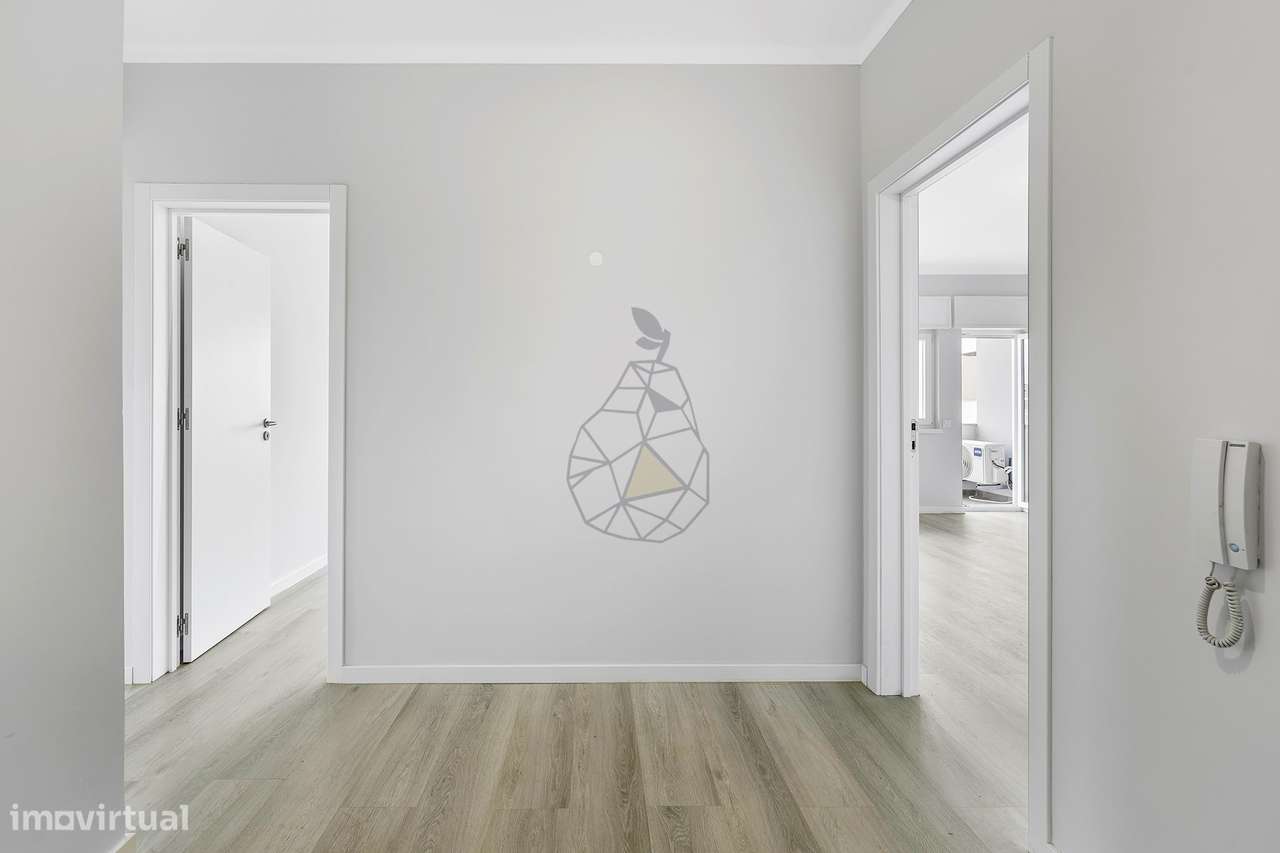 T3 central totalmente remodelado, com 2 casas de banho em Portimão-5