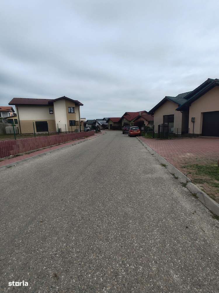 Teren 400 mp, Stefanesti, cartier Bratieni, toate utilitatile-4