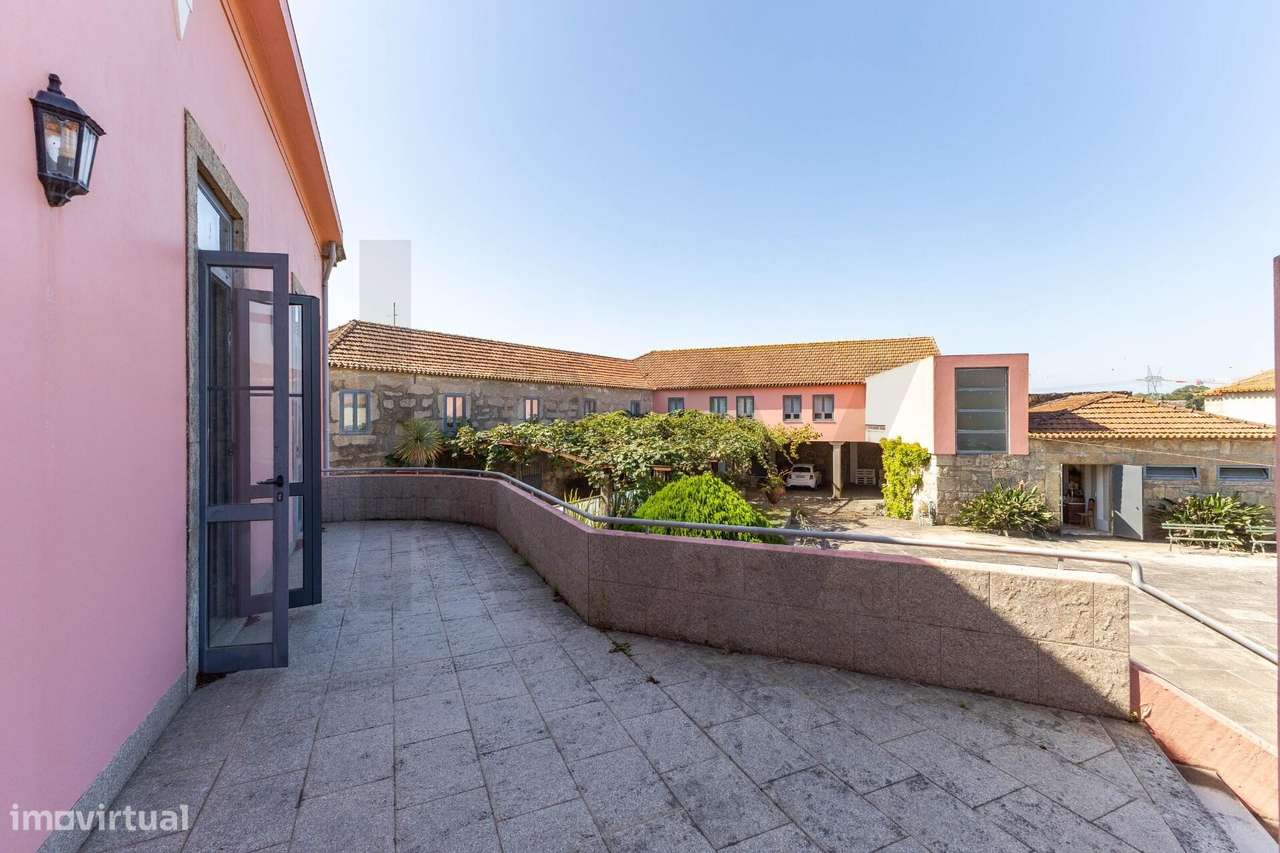 Quinta T3+2 com terreno e potencial de construção em Matosinhos-19