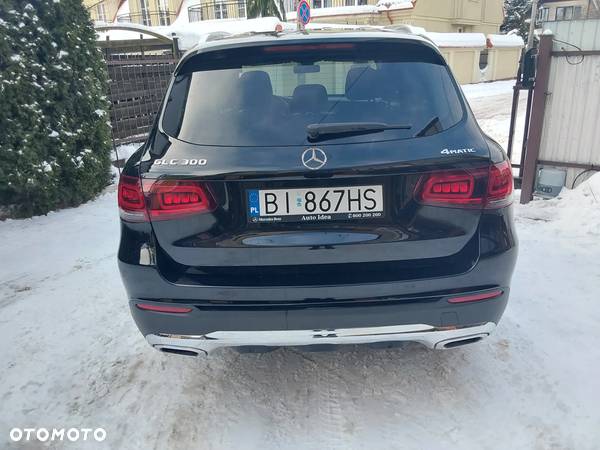 Mercedes-Benz GLC 300 4Matic 9G-TRONIC - 4