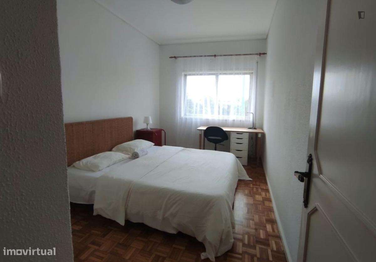 Quarto - localizado em Massarelos Porto - Grande imagem: 4/10