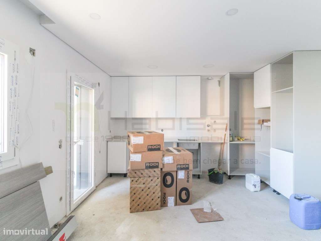 Apartamento T3 com parqueamento | Paradela, Santo António dos Caval...-4