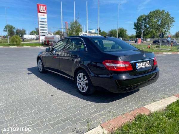 Mercedes-Benz E 200 BlueTEC 7G-TRONIC - 2