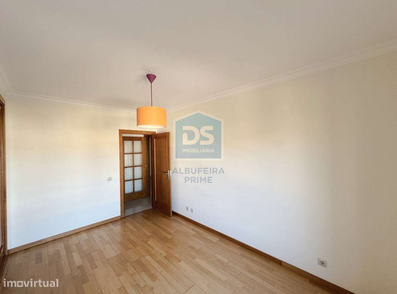 Apartamento T3 Venda em Quarteira,Loulé-24
