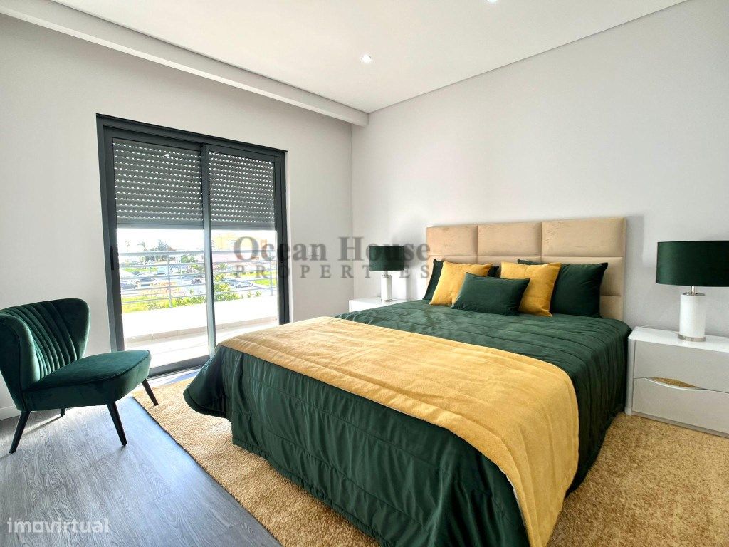 Apartamento T3 novo com piscina e garagem - Olhão