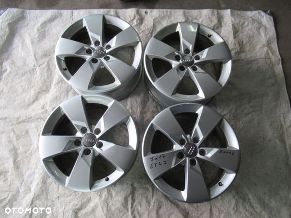 Felgi Audi TT A3 A4 7Jx17 et47 5x112 8S0601025J - 1