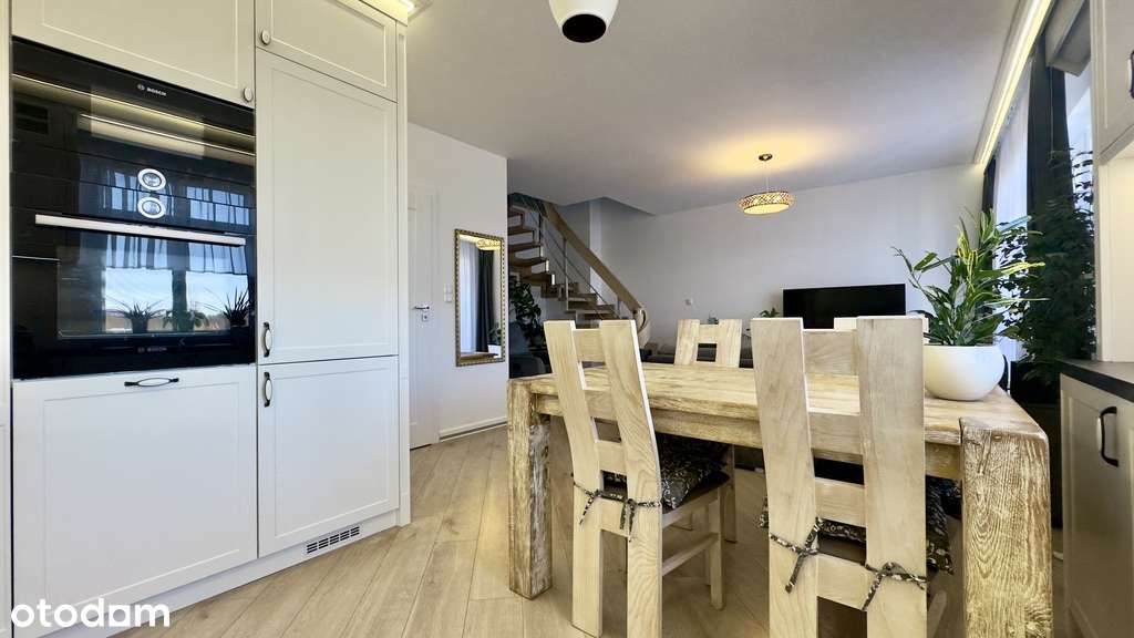 Dwupoziomowe mieszkanie na Starym Mieście - Pełny obrazek: 3/17