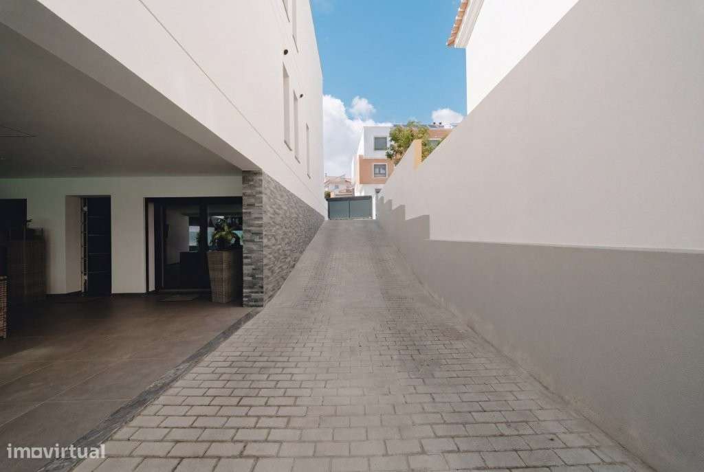 Moradia T4 / Ramada / Moderna é Exclusiva Construção-46