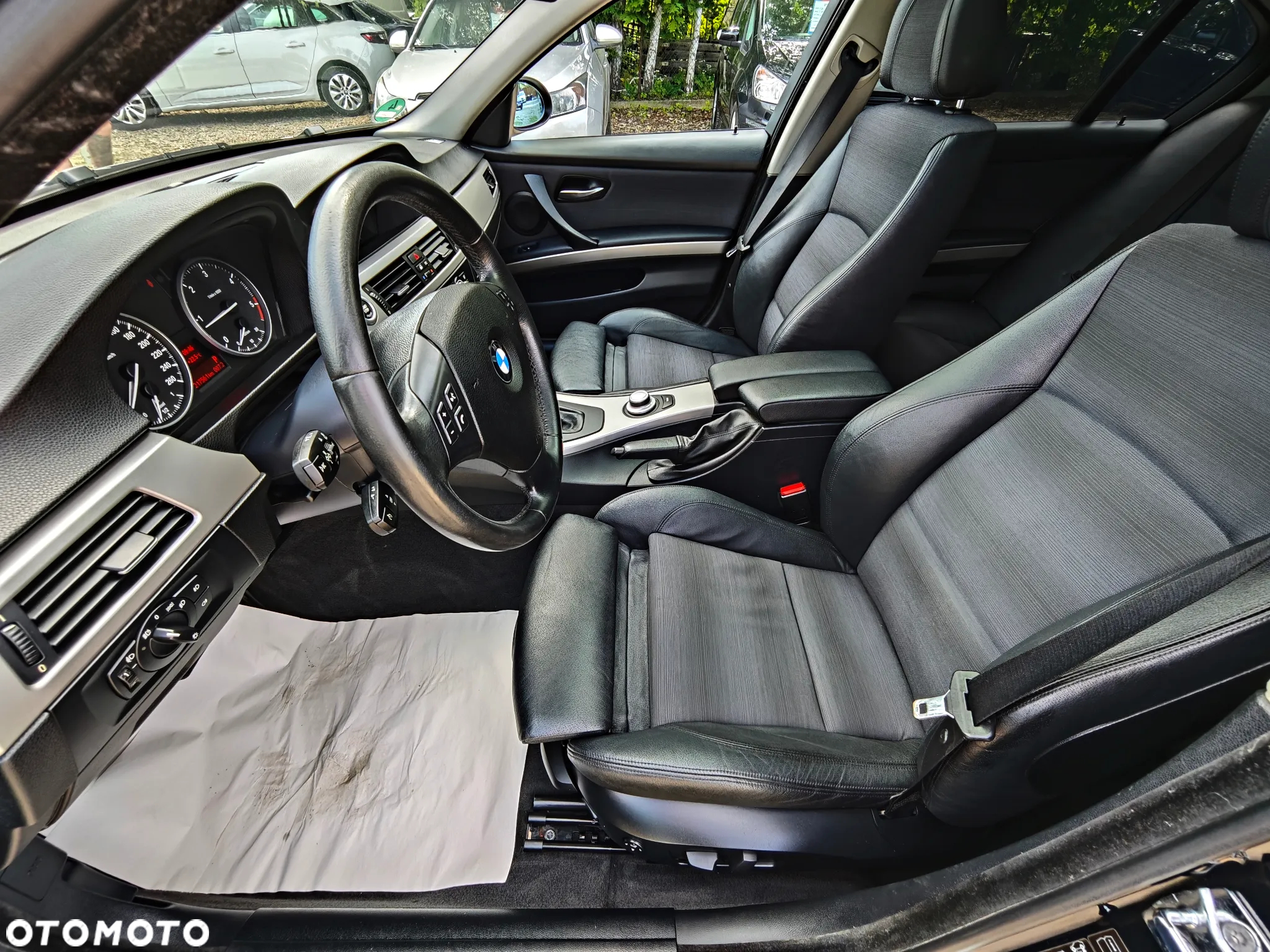 BMW Seria 3 - 24