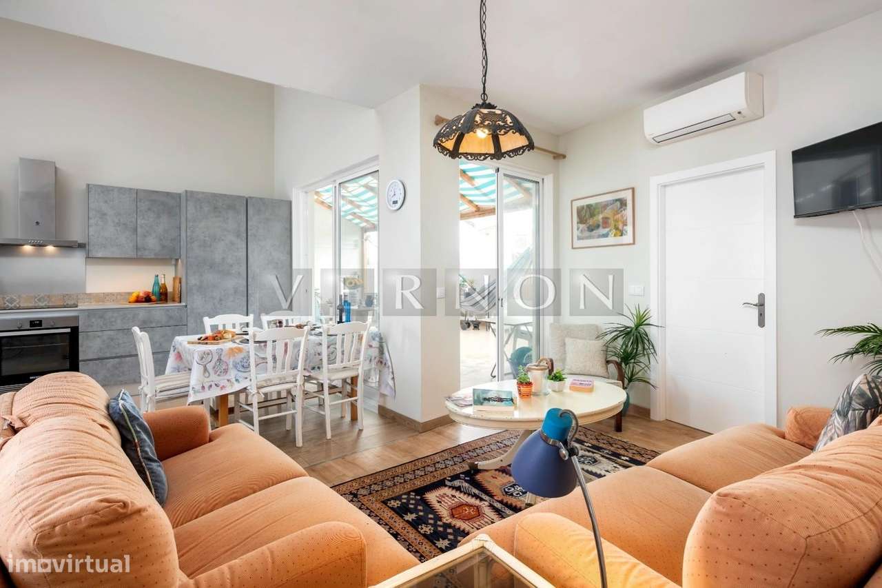 Moradia Histórica Renovada no Centro de Lagoa | T3 com 194 m² | 2 Habi-10