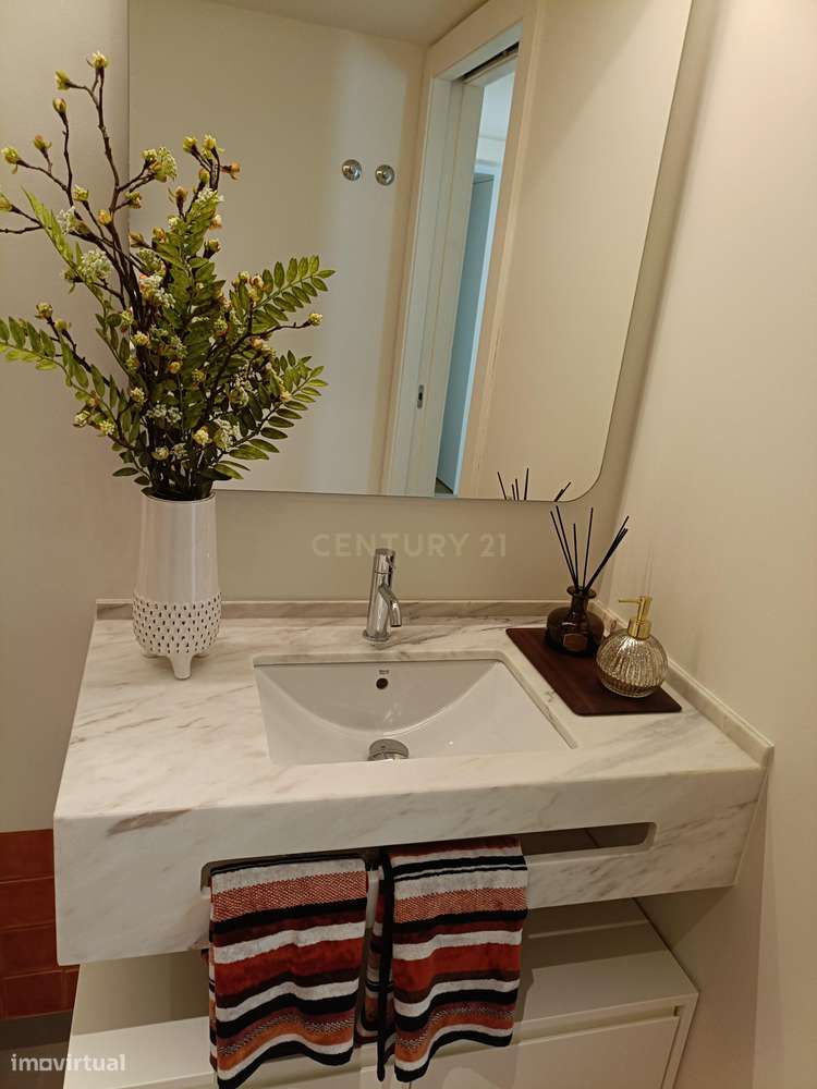 Excelente Apartamento T2 bastante Central no Areeiro com Jardim Privat-22