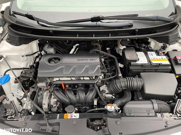 Dezmembrez Hyundai i30 an 2013 - 4