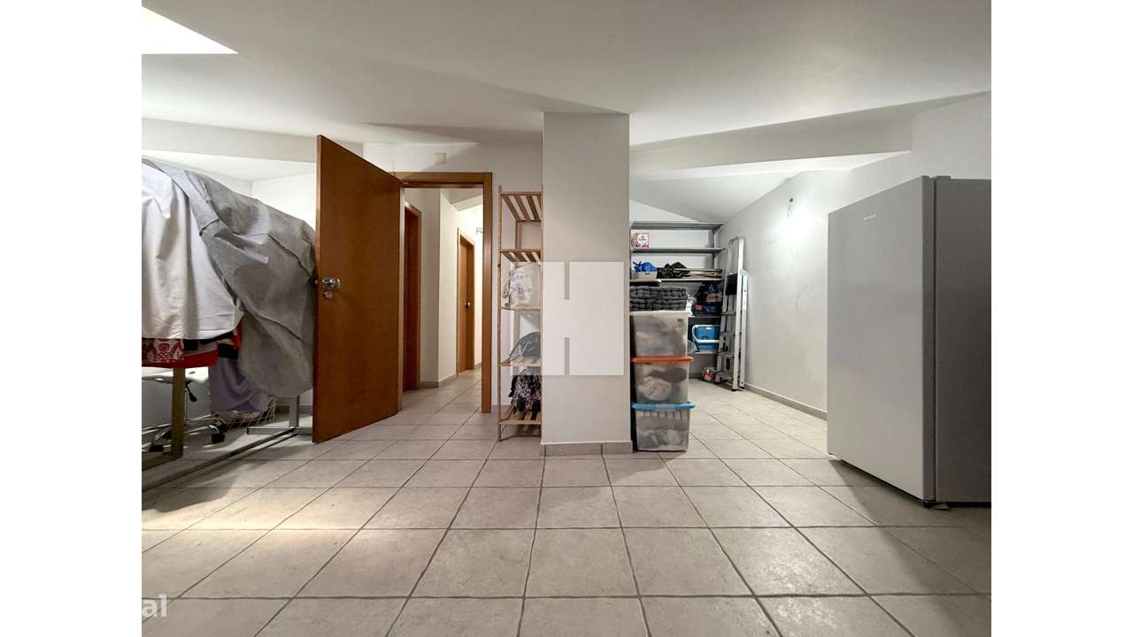 T3 Espaçoso c/ Garagem-41