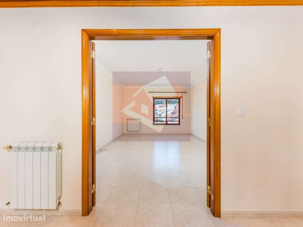Apartamento T2 na Ramada com parqueamento-8