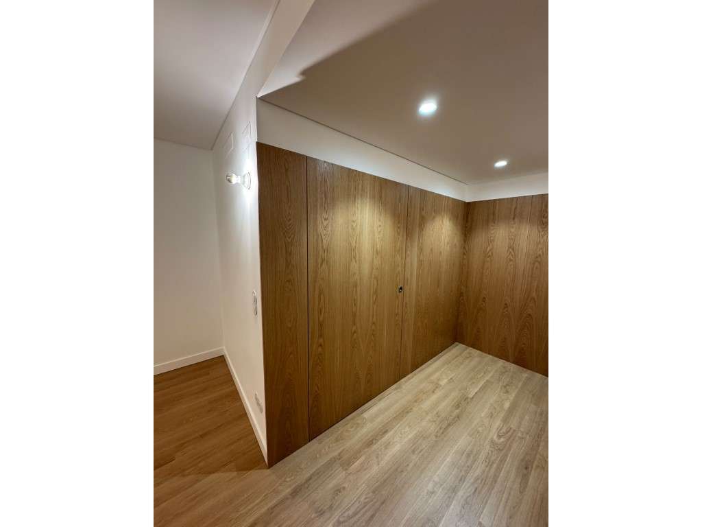 Moradia T3 com Garagem e Suite a venda na Maçã Sesimbra-7
