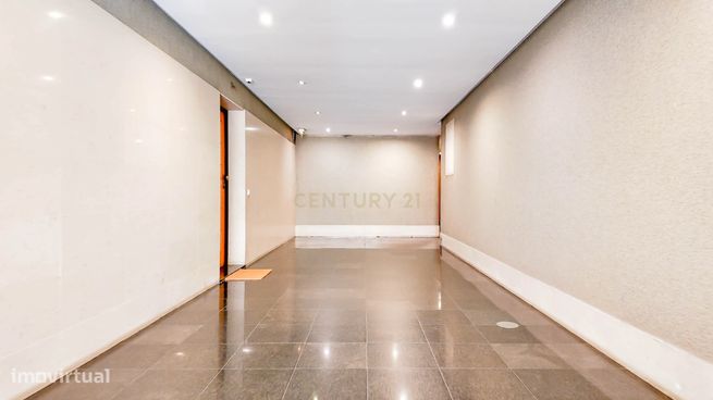 Apartamento T1+1  com garagem no centro de Vila Nova de Gaia-2