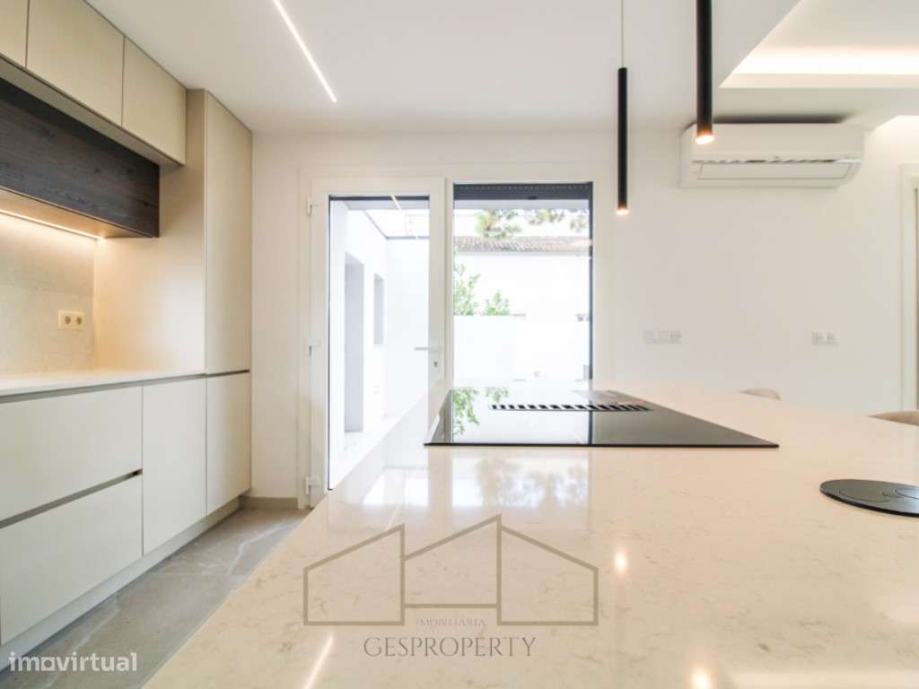 Moradia Isolada T3 com piscina pronta a escriturar na Aroeira-20