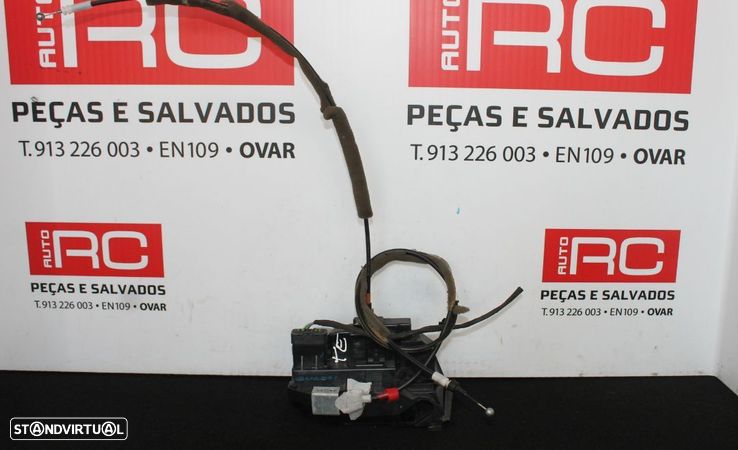 Fecho da Porta de Trás do Lado Esquerdo Nissan Qashqai - 1